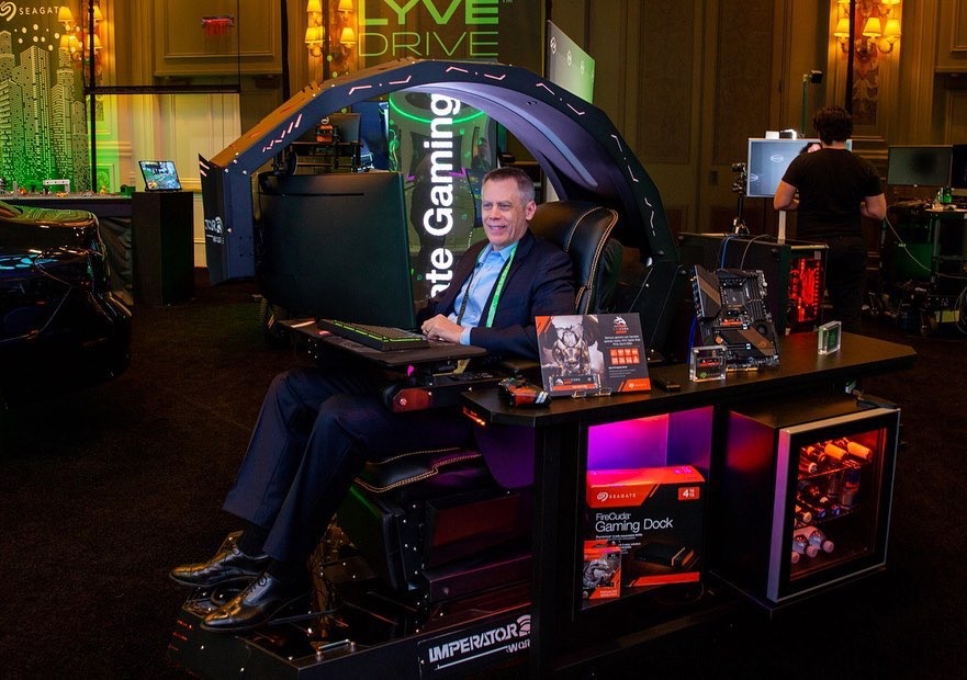 CES Hot Imperator Works IW R1  - Work Office Furniture avis et prix